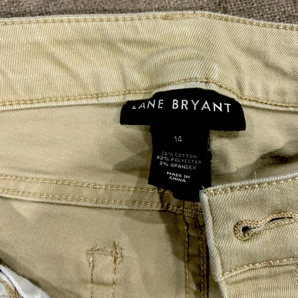 Lane Bryant above knee size 14 shorts
